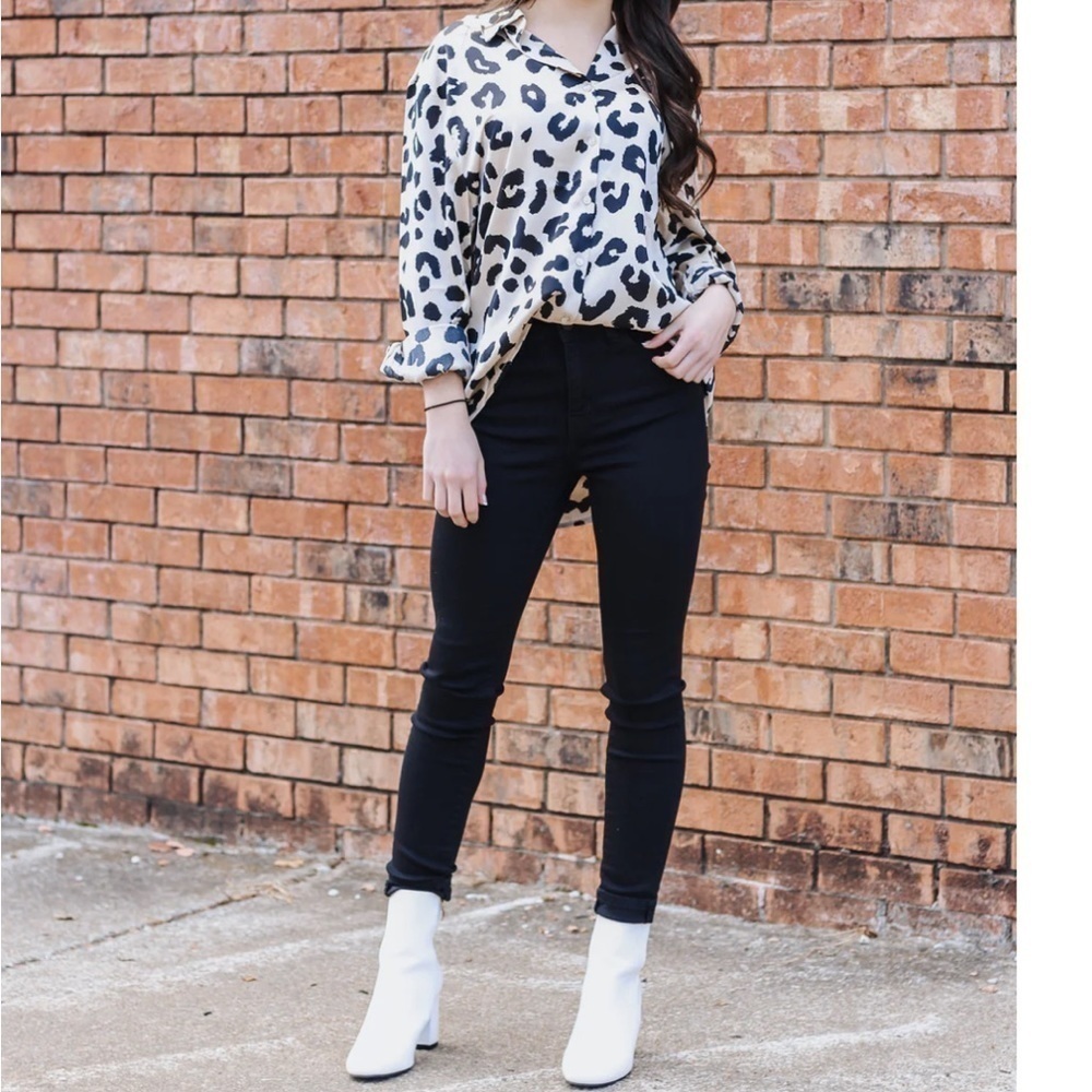 Zara Oversized Silk Inspired Leopard Button Down Top Size XS Flirty Feminine